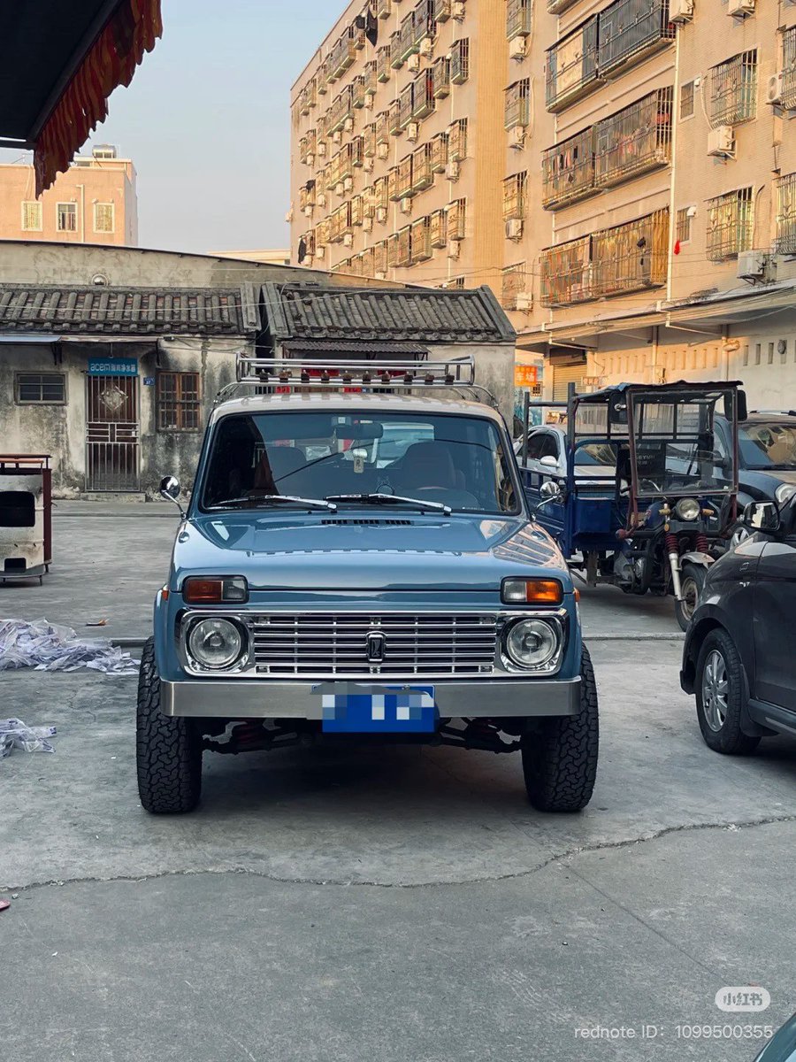 Alexander tweet media