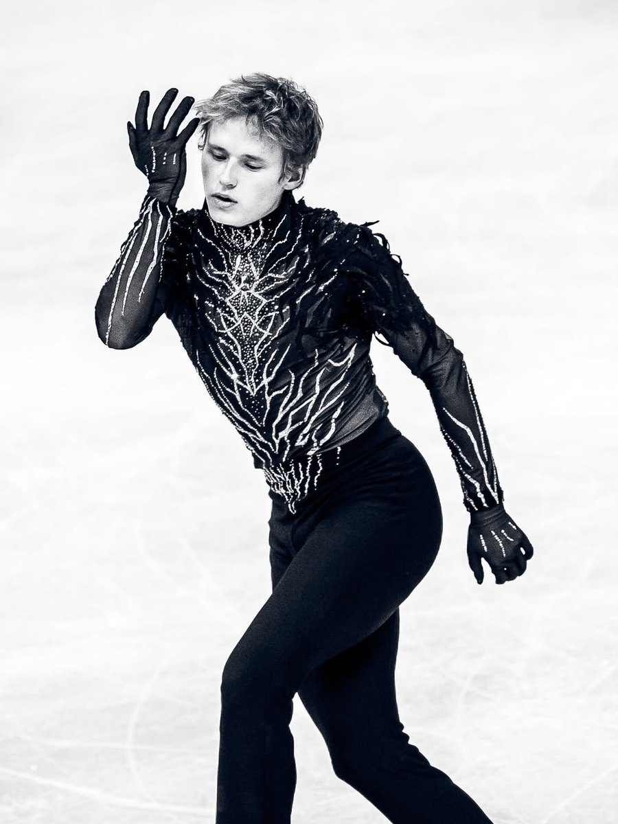 kells hells tweet media