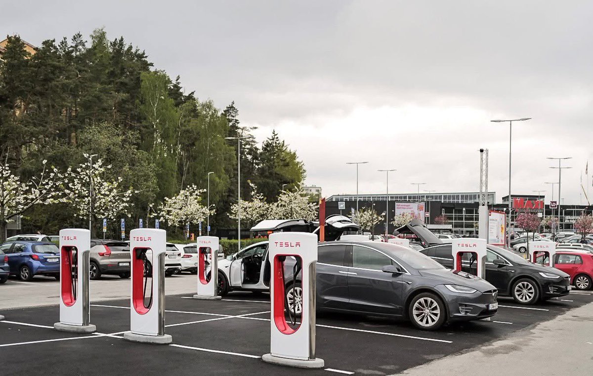 Tesla Owners Sweden tweet media