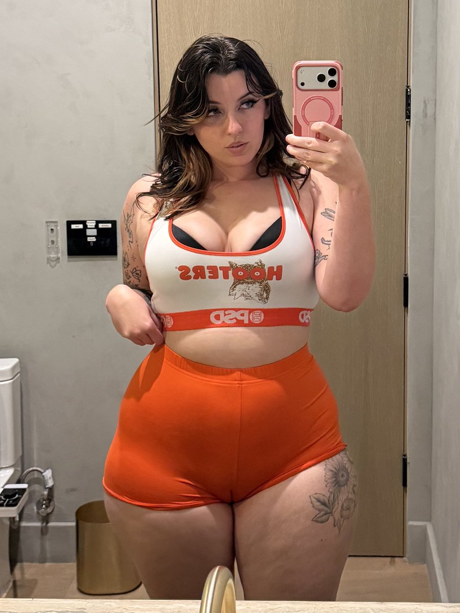 SunnySunRaysPLUS tweet media