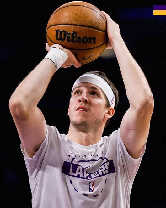 Mundo Lakers tweet media