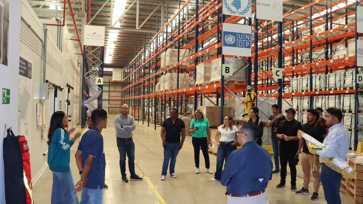 CesarOValdesP13's tweet photo. Visita al Centro Logístico Regional de Asistencia Humanitaria donde pudimos conocer las instalaciones de usuarios que operan en la gestión de atender siniestros y desastres naturales #CLARH #logisticahumanitaria #CadenadeSuministro https://t.co/ZOr1hBoUoJ