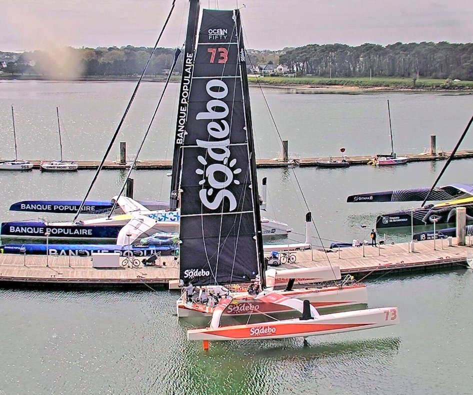 UltimBoat's tweet image. #Ultime #UltimTeam #OceanFifty 

Grand voile à poste pour Sodebo Fifty