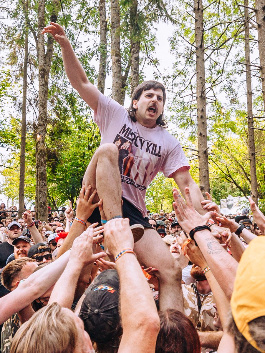 2000trees Festival tweet media