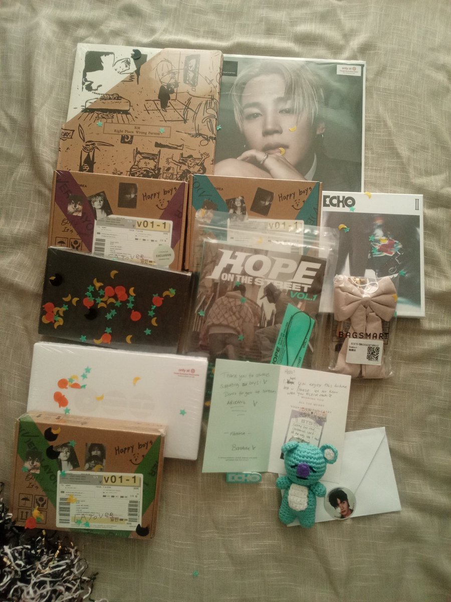 BTS⁷💐🎁🎉°° 💜🥰🫶 °°⁷ °°•°°~~♡ tweet media