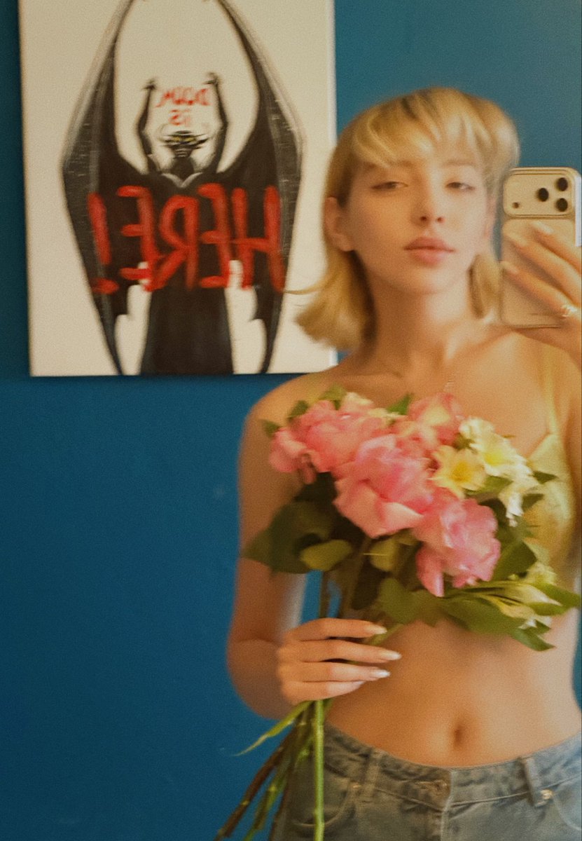 lesya💕 tweet media