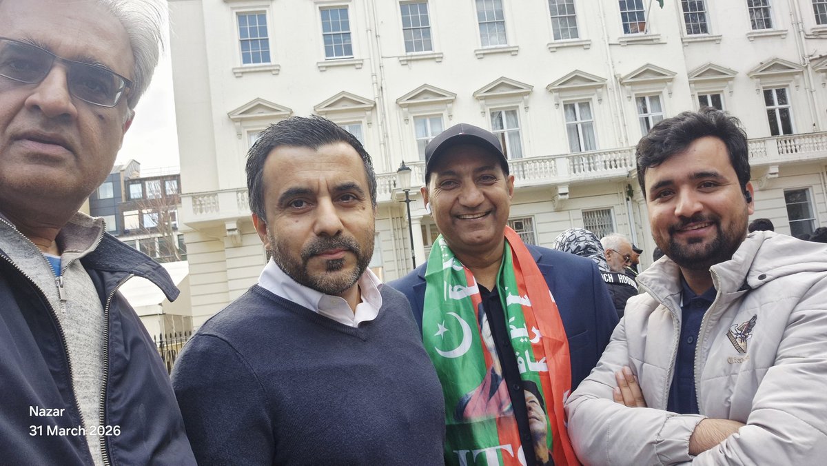 nazarawan38's tweet image. آئی ایس ایف لندن کا جاندار اقدام 
مسلسل 2 مہینوں جاری احتجاج تمام عمران خان کی آواز۔
@MashwaniAzhar @Aladeen_Pro @SyedBasitISF @NasirMirUK @PTIofficial 
#FreeImranKhan