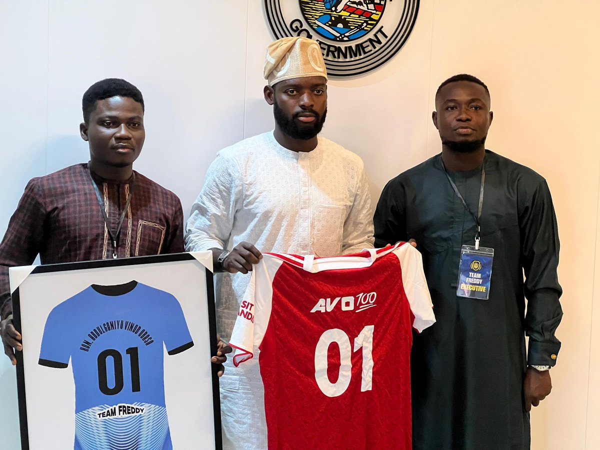 We sincerely appreciate the Executive Chairman of Agege Local Government, Hon. Abdulganiu Vinod Obasa, for granting us the privilege to meet with him today. His belief in our vision and commitment to grassroots development is truly encouraging.
We are grateful Sir.