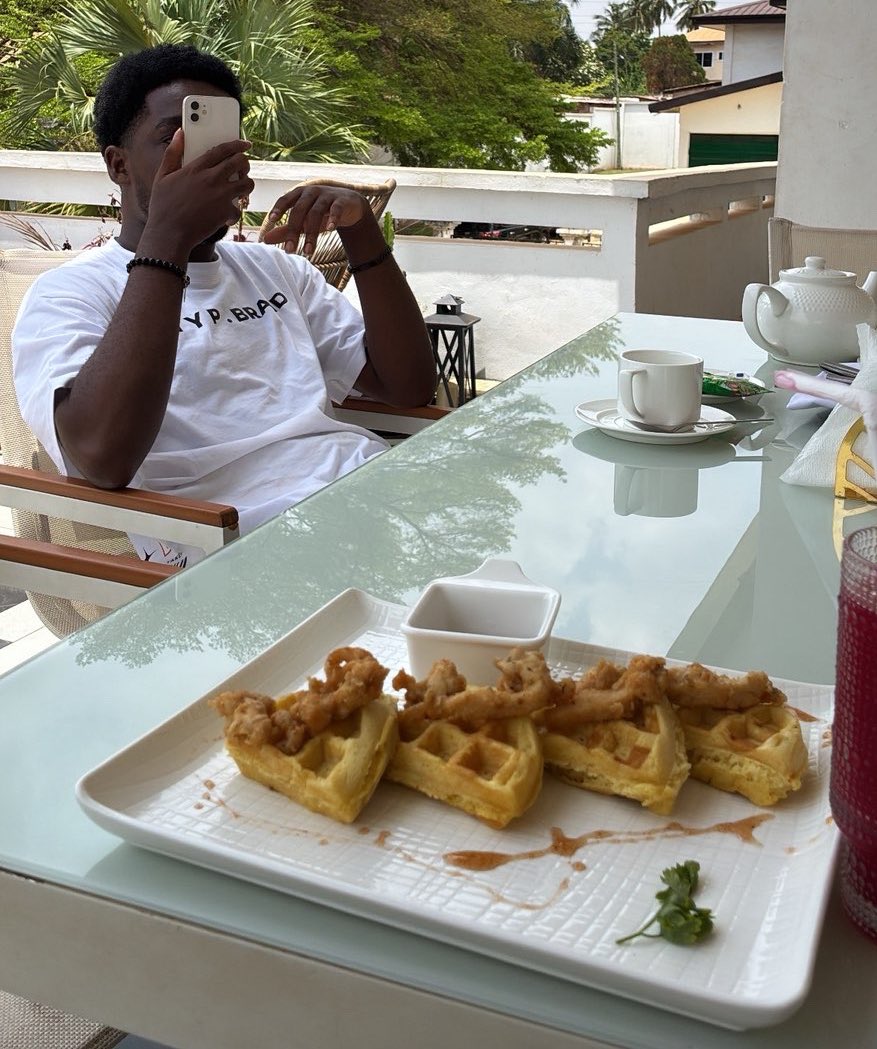 Nana вσαкує II tweet media