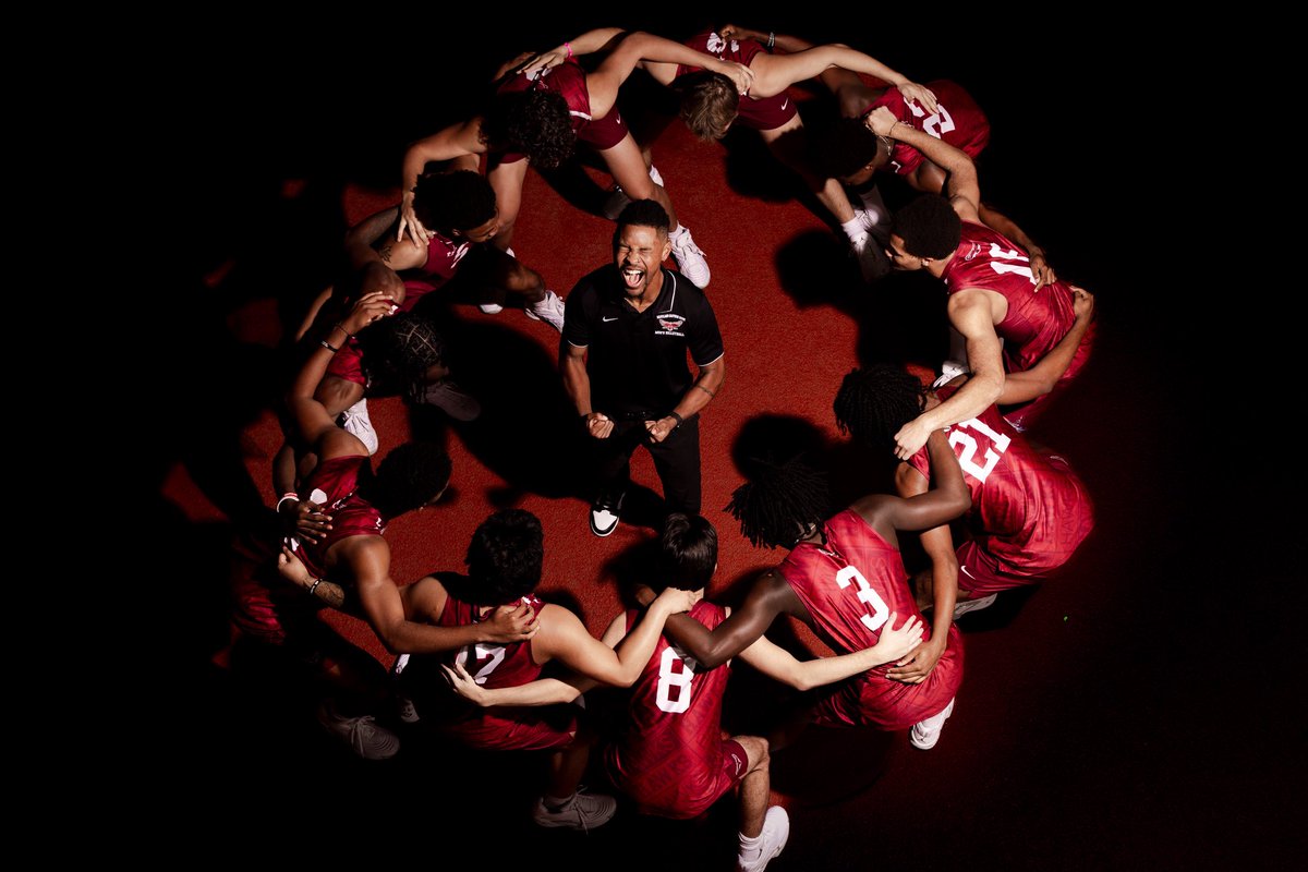 Caughtbykent's tweet photo. UMES Men’s Volleyball Coaching Staff.

Dr. Anitra Brockman stepped into history, becoming the first black woman to lead a men’s volleyball program at a Division I HBCU at the University of Maryland Eastern Shore. https://t.co/uqu0CpVlUx