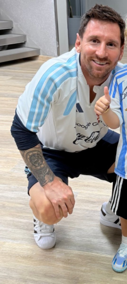 VIRALES DE FAMOSO 🍥 tweet media