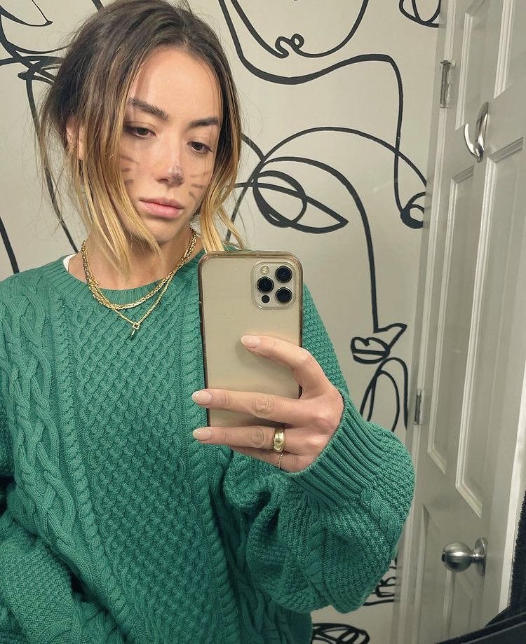 Captain Daisy Johnson (RP/parody) tweet media