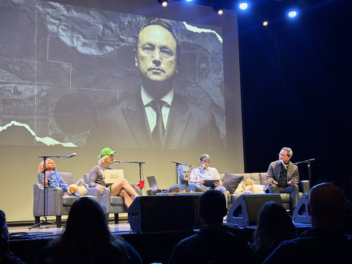 This past weekend I was excited to join Flightless Bird Live, hosted by David Farrier &amp; Rob Holysz exploring American culture. David has become a good friend, with a shared love of Halloween, Horror &amp; pop culture. I displayed screen used artifacts from Hellraiser &amp; Child’s Play.