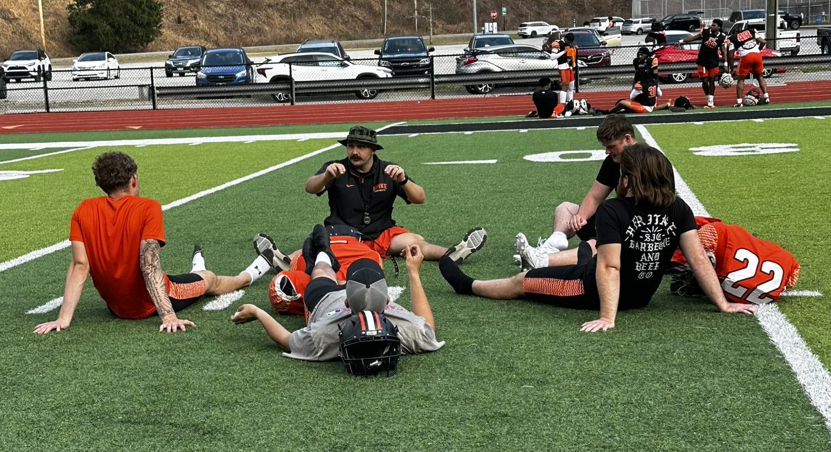 Coach Harris tweet media