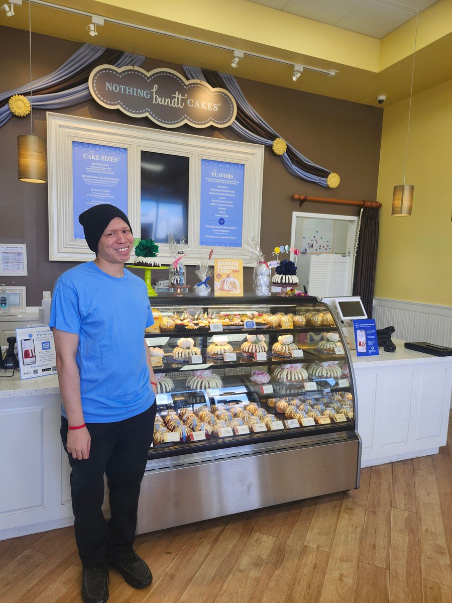 🤝 Employment Partner Highlight: Nothing Bundt Cakes

For the past year, Project SEARCH grad Eric has been a valued Utilities Dishwasher in Nashville, praised for his great attitude and reliability. 👏

Thank you for supporting Eric and the mission of Progress! 🎂

<a href="/nothingbundt/">Nothing Bundt Cakes</a>