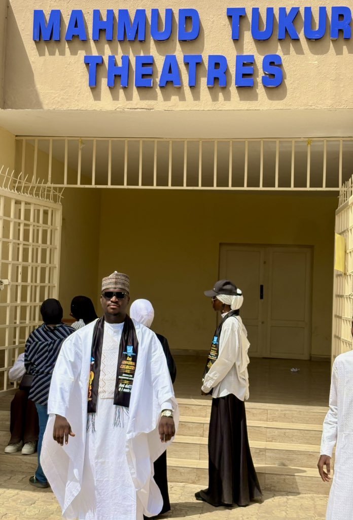 D ø l l á r z z 💰 tweet media