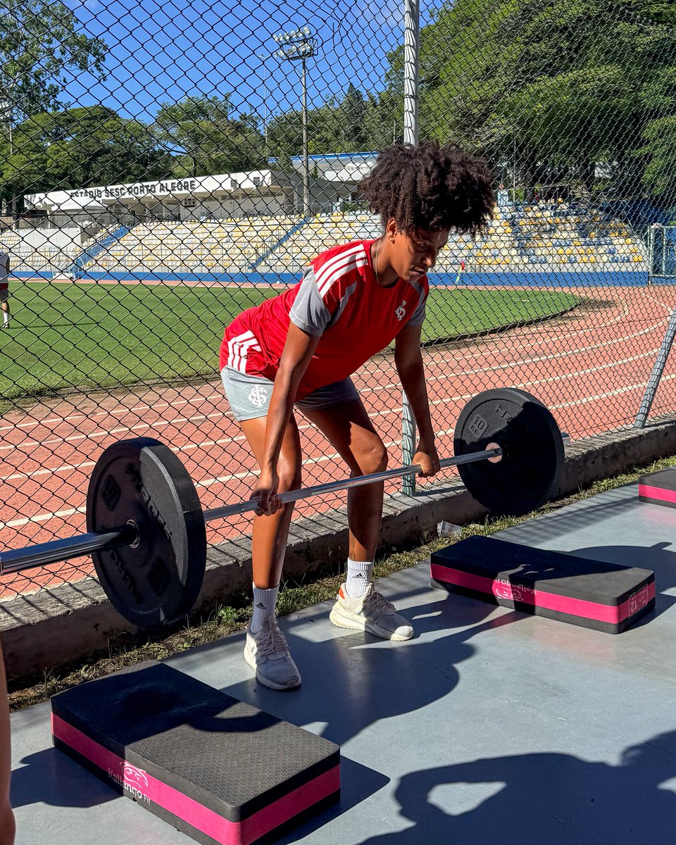 Gurias Coloradas tweet media