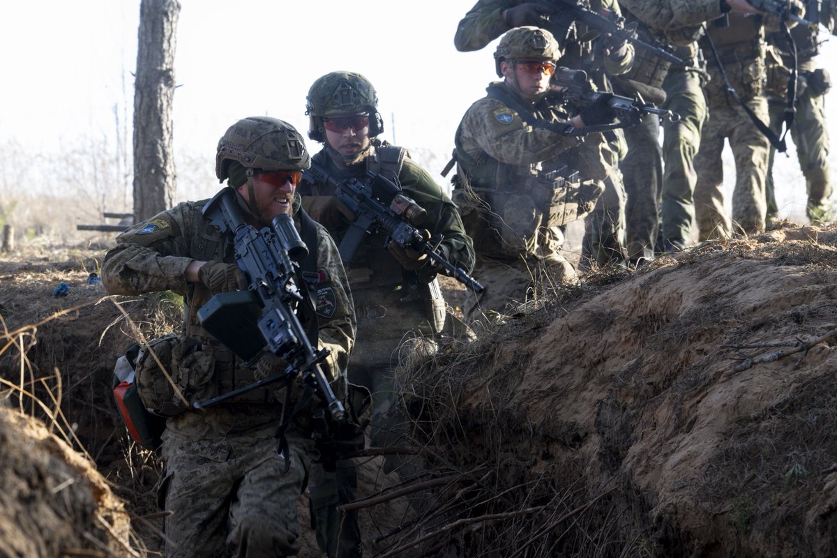 Canadian Army tweet media