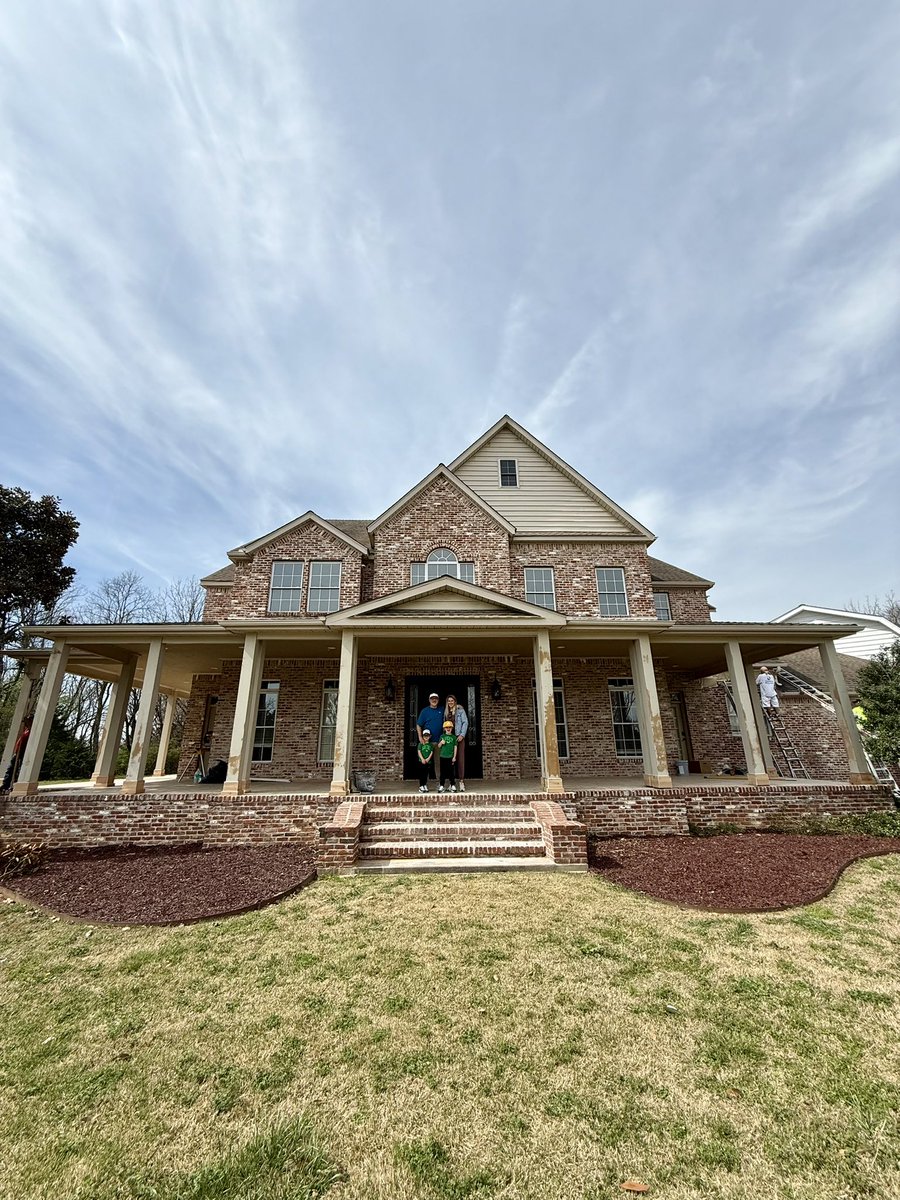 Mike Neighbors tweet media