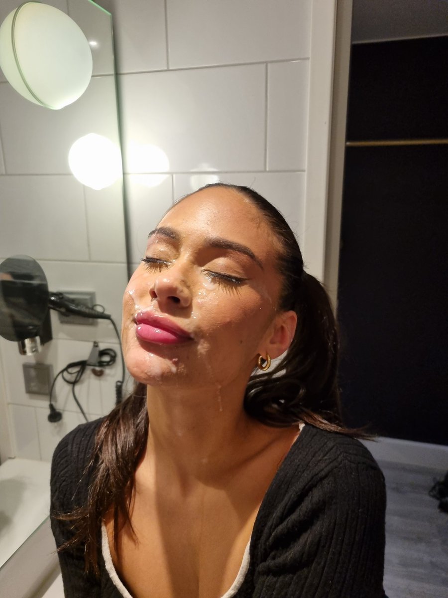zofiadaofficial's tweet photo. Facials are my fave 💘 https://t.co/CbJCnSOAZi