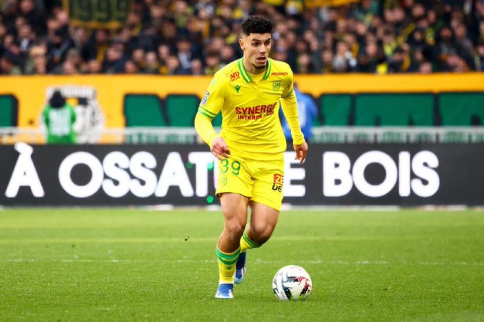 Ekremkonur's tweet image. 🚨🆕 #Newcastle  
Newcastle are eyeing Matthis Abline  to boost their attack.  

🔵 Chelsea → also linked with the forward.

💰 Value: €20M | Wolves’ €30M bid was rejected last autumn.