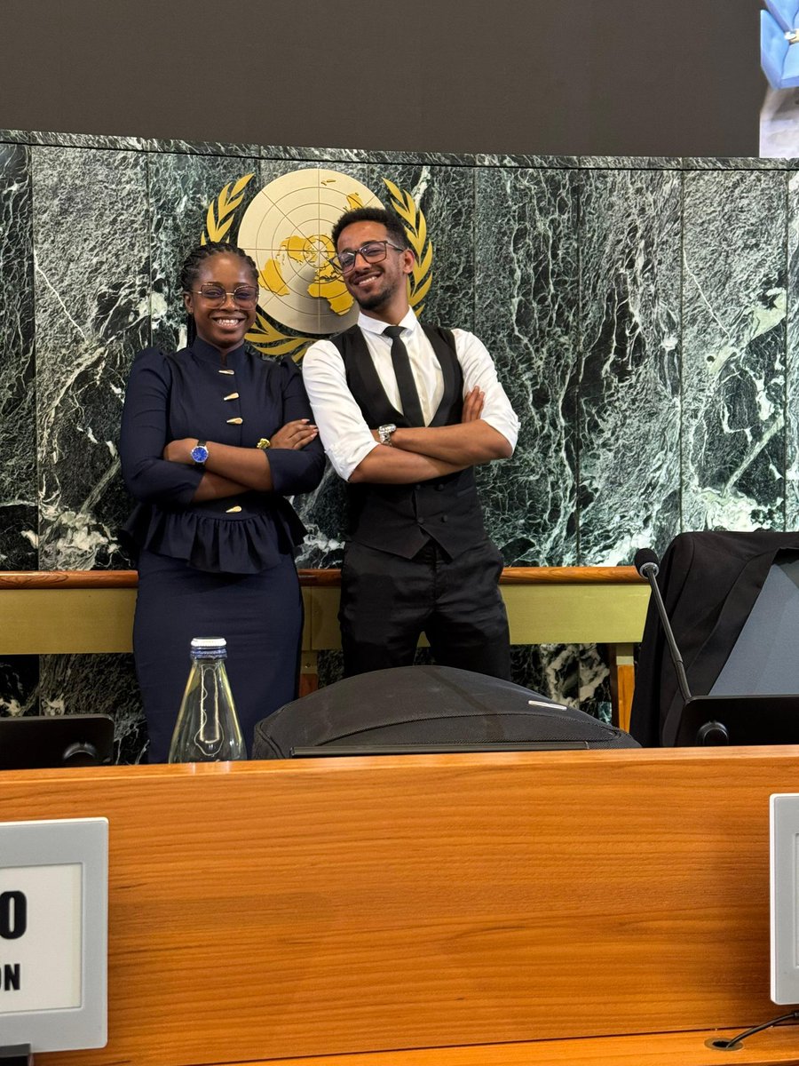 Miss Selma YODA tweet media