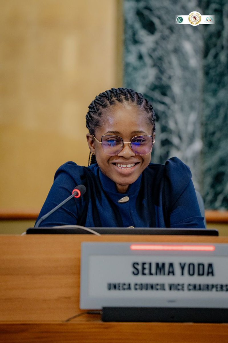 Miss Selma YODA tweet media