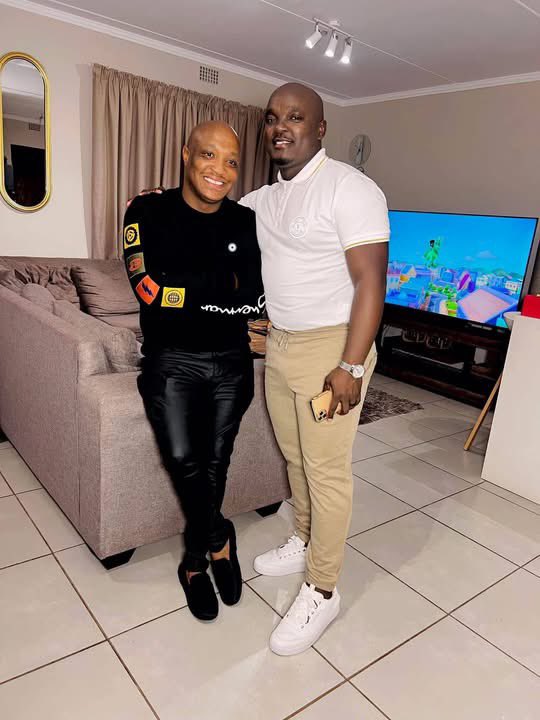 Raesetja tweet media