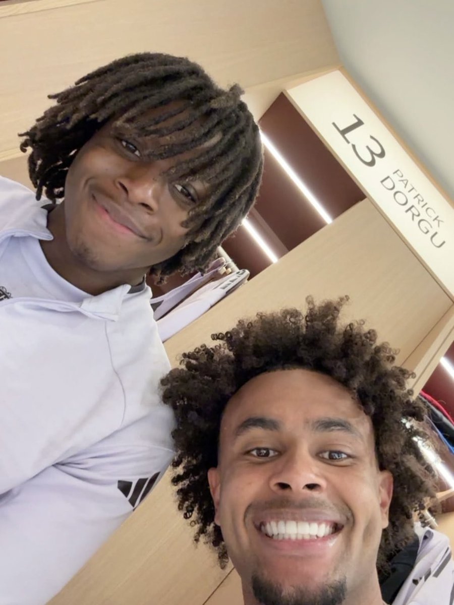 CarNa the BhadGuy😉❤️🇨🇦 tweet media