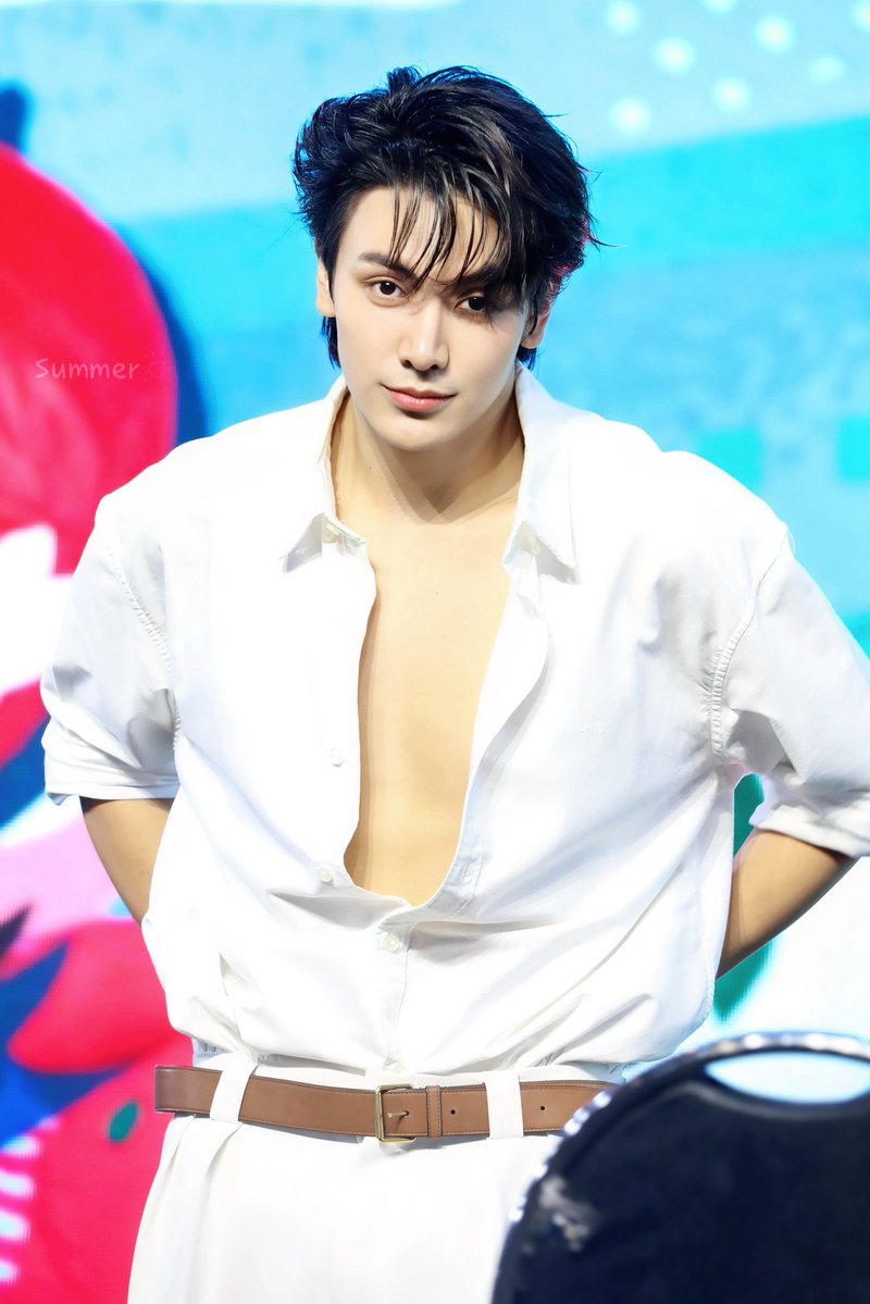 Chen_italy tweet media