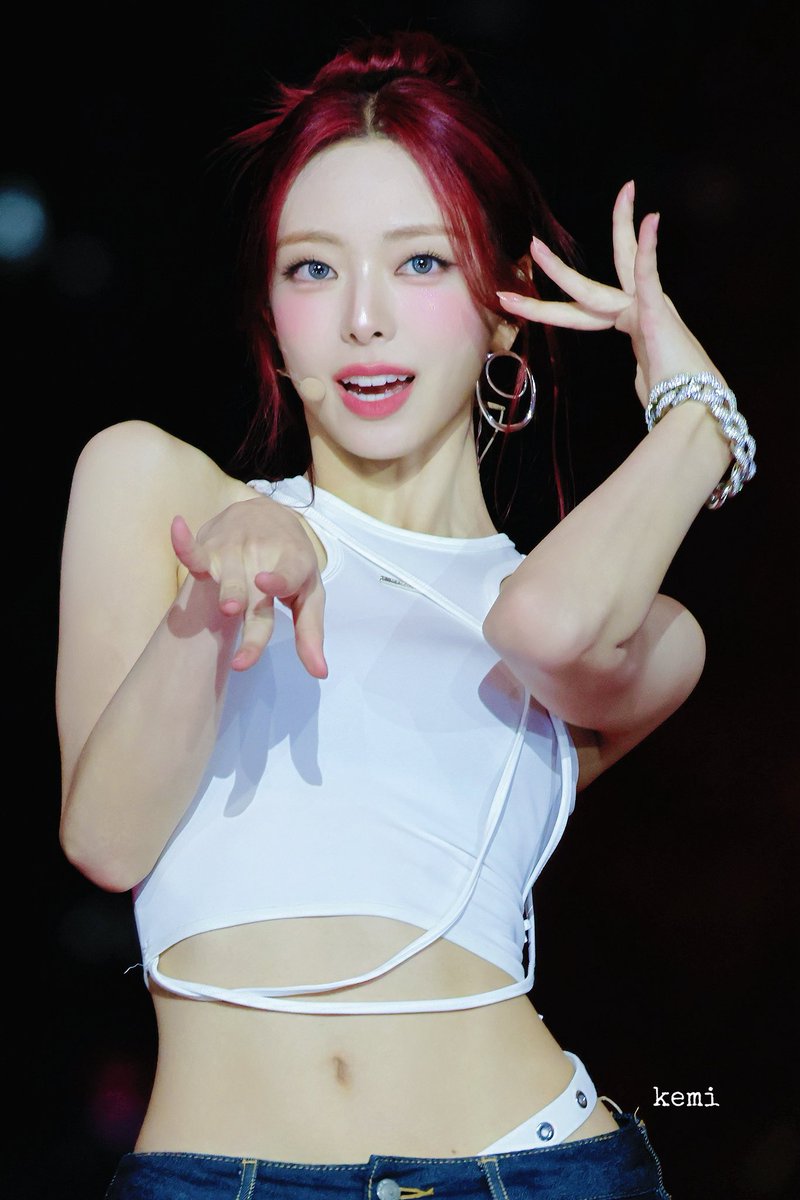Gemmakemi's tweet photo. 𝐇𝐚𝐩𝐩𝐲 𝐀𝐩𝐫𝐢𝐥 𝐅𝐨𝐨𝐥'𝐬 𝐃𝐚𝐲

#AprilFoolsDay #만우절
#유나 #있지
#YUNA #ITZY https://t.co/z0gaJUXqin