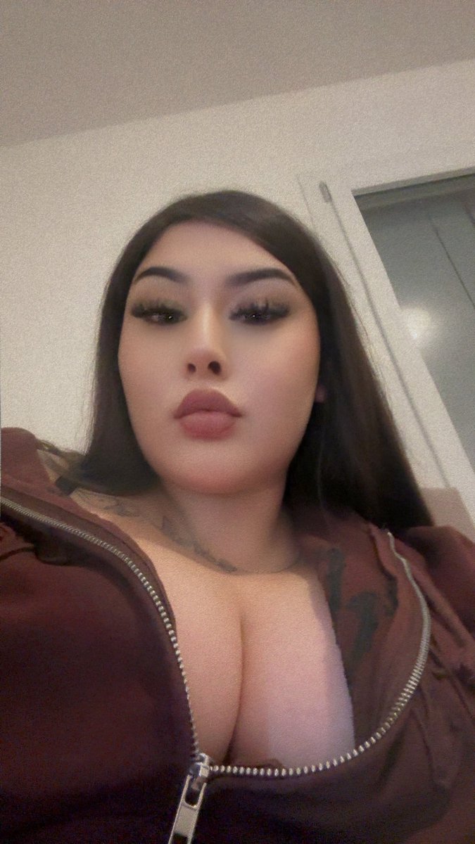 $luhKǐtty💋 tweet media