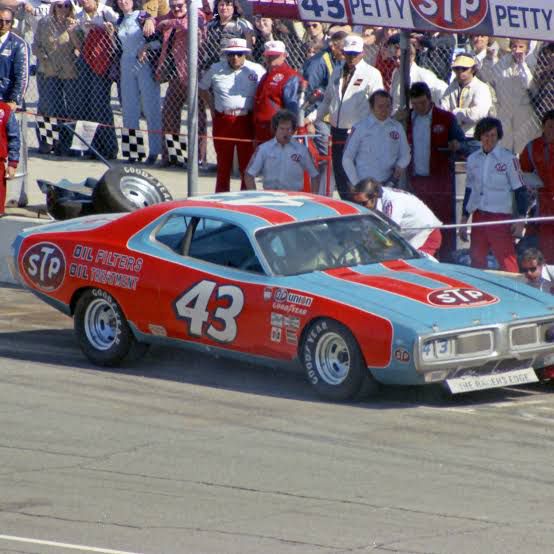 John Henry tweet media