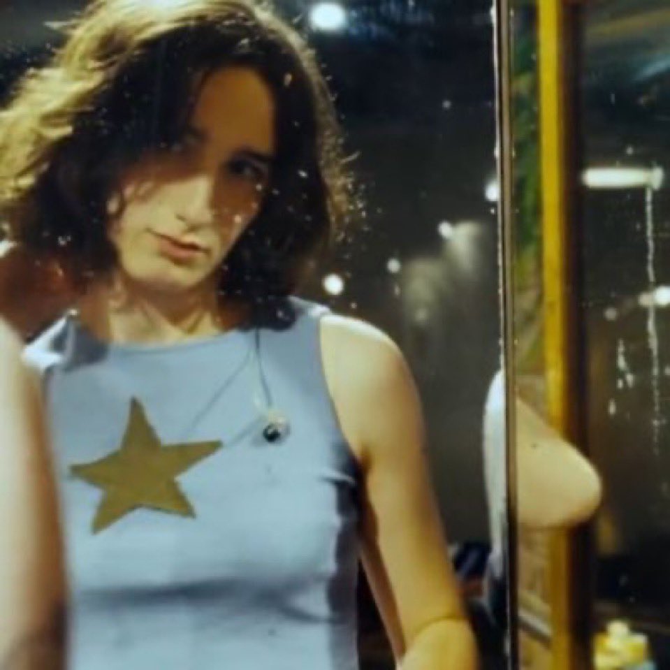 izzy 🦢 tweet media