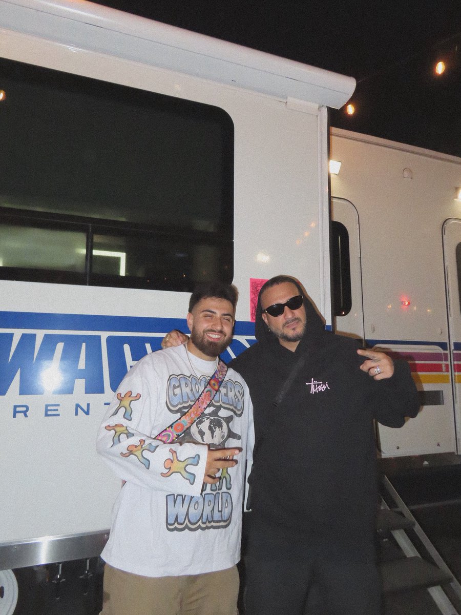 CALL ⬇️ ME = tweet media