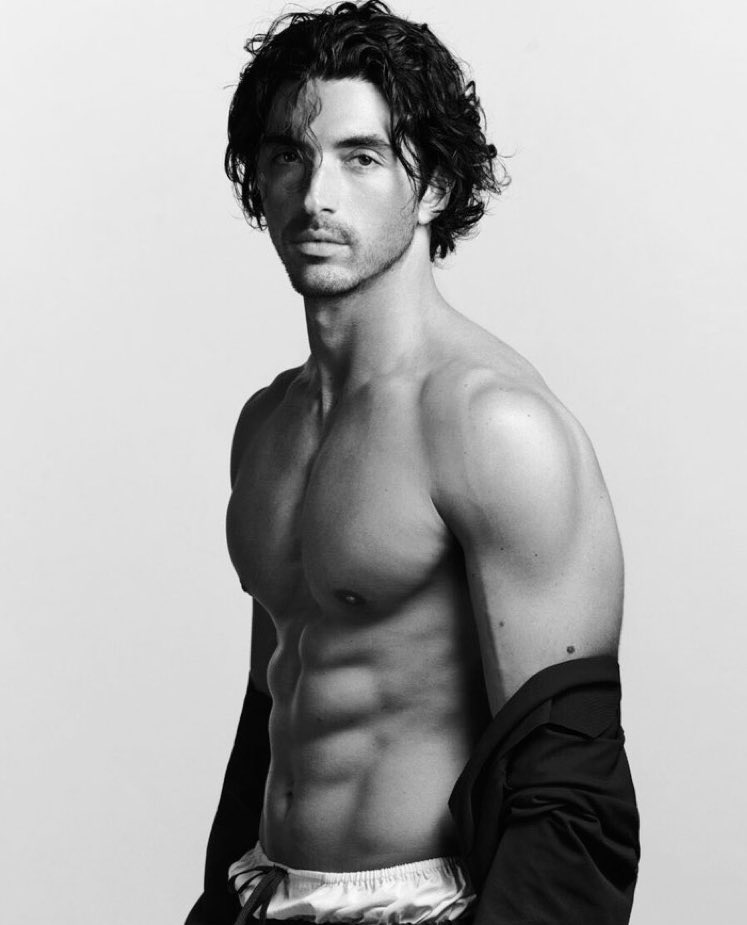 clo 💌 tweet media