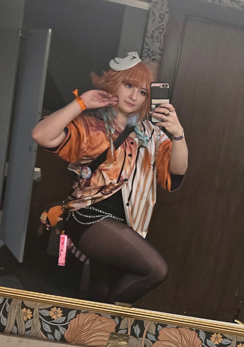 lostlittlerabbit🔜Drawn to Dawn tweet media