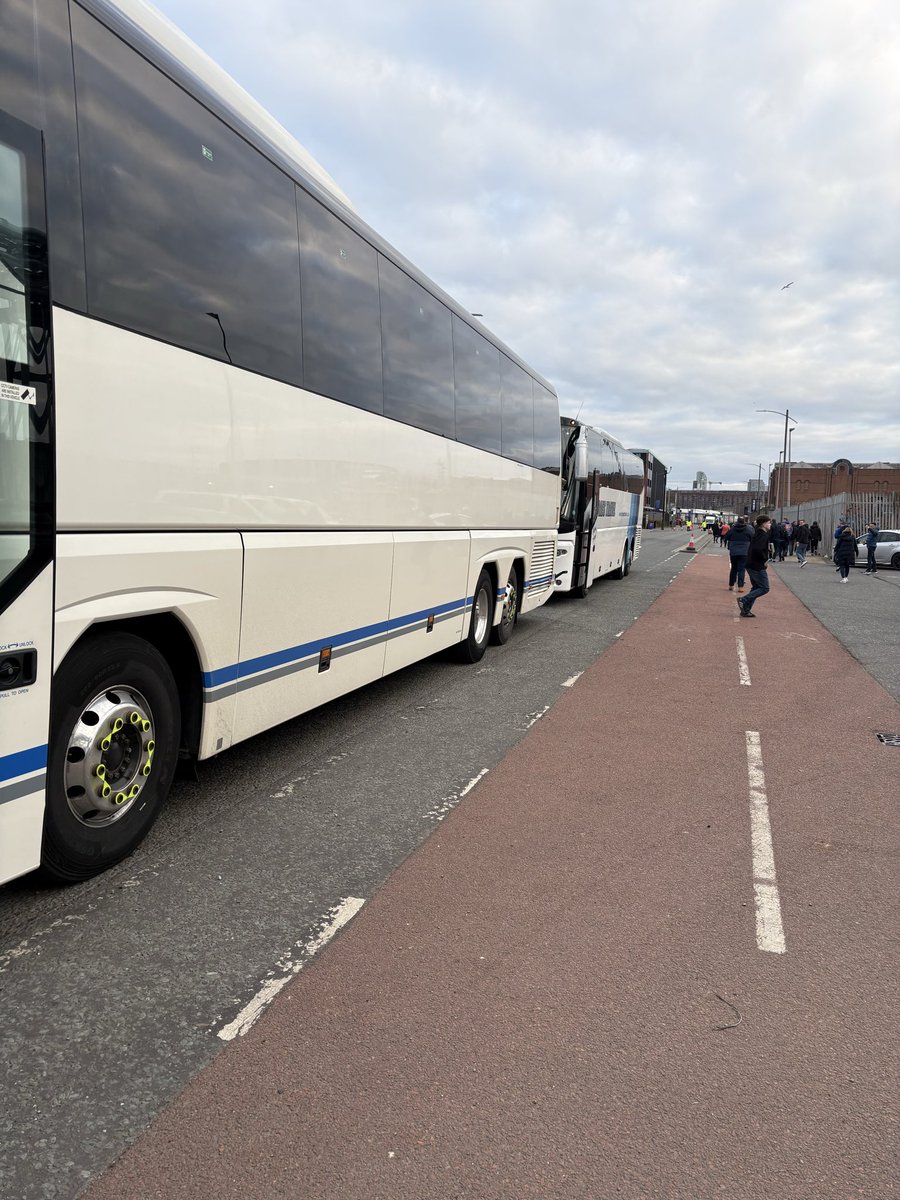 FDTA2016's tweet photo. For buses, come out of stadium &amp; turn left, look for Braes Travel https://t.co/8r0Bnsi818