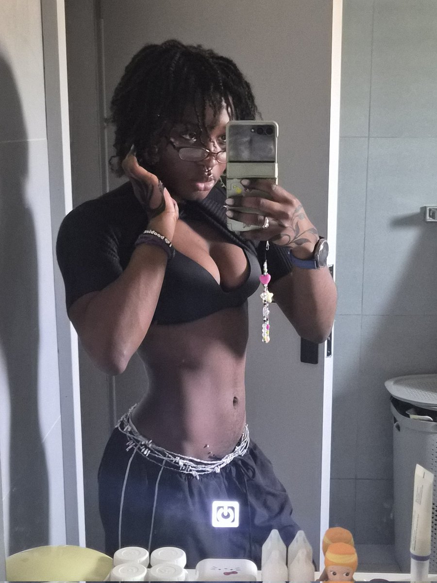 owner of men tweet media