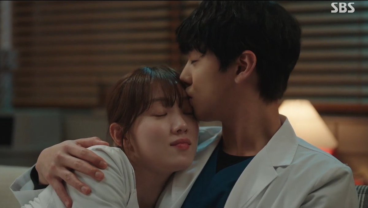 𝚈𝚊𝚊𝚜 𝚍𝚊 𝚈𝚎𝚊𝚓𝚒♡ ᪲᪲᪲ ᵈʳ.ʳᵒᵐᵃⁿᵗⁱᶜ tweet media