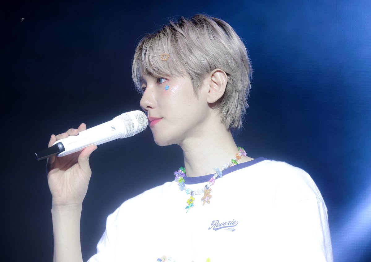 Berryyu56 tweet media