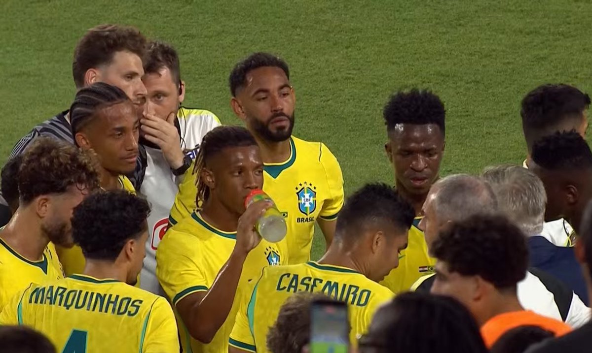 Lucas Barbosa tweet media