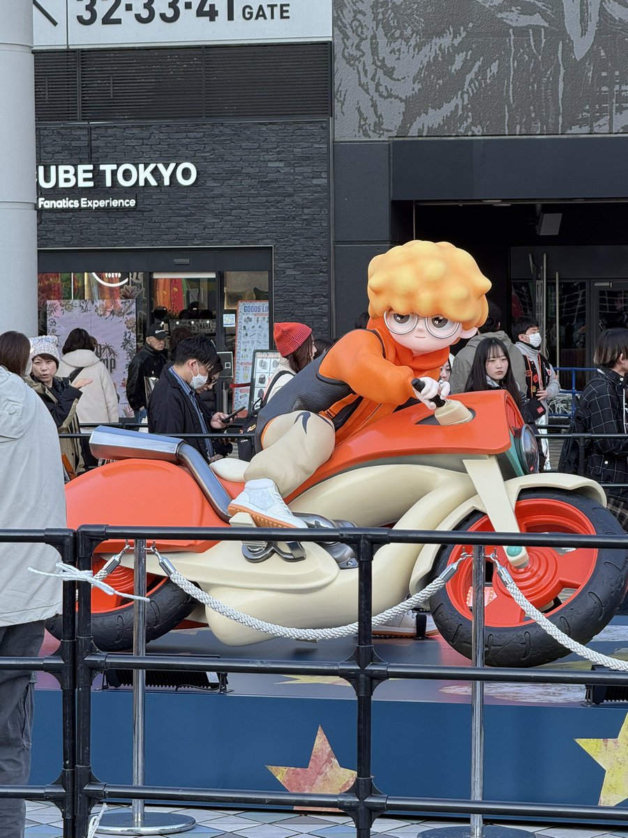 うげつ tweet media