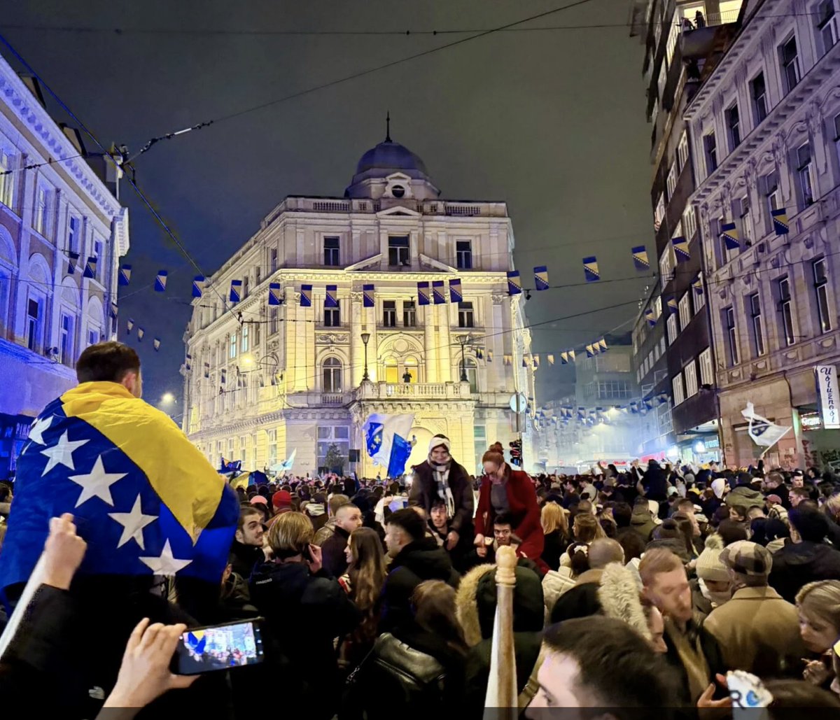 Bosnian History tweet media