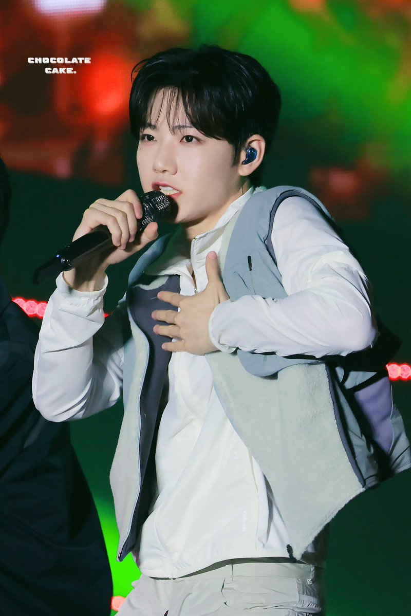 𝘾𝙝𝙤𝙘𝙤𝙡𝙖𝙩𝙚 𝙘𝙖𝙠𝙚. tweet media