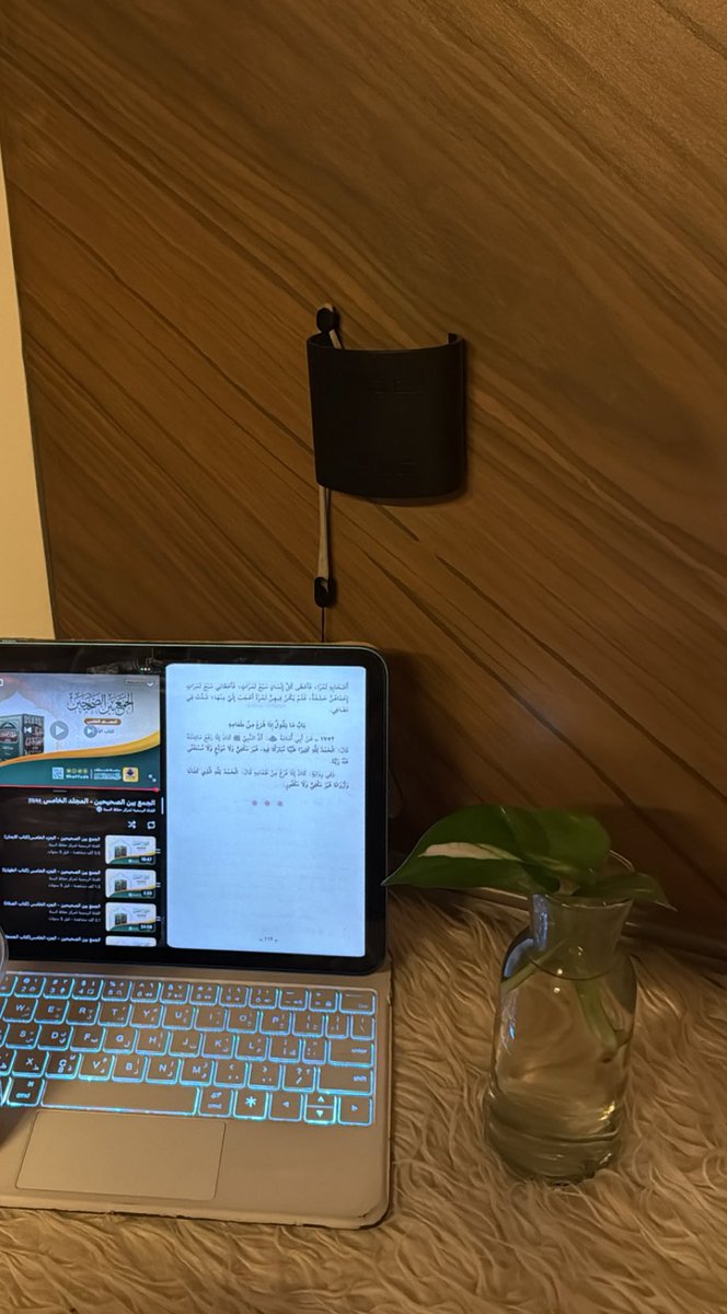 مُــنى tweet media