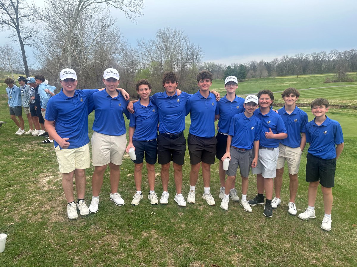 HowellGolf's tweet photo. We took two teams to the Washington JV Tournament today
Team Blue shot 382 (7th)
Team Gold shot 372 (5th)

Nate Schoenherr led the way with 87 for Team Gold &amp; Alex Pini led Team Blue (93)

Over the last two days 25 different Vikings played in tournaments &amp; gained great experience https://t.co/tIonoCp07k