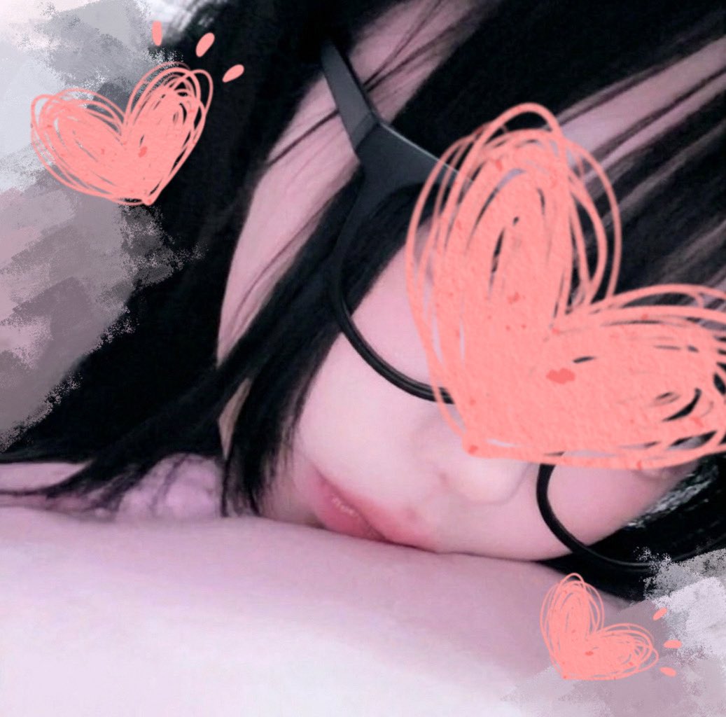 ゆーな tweet media