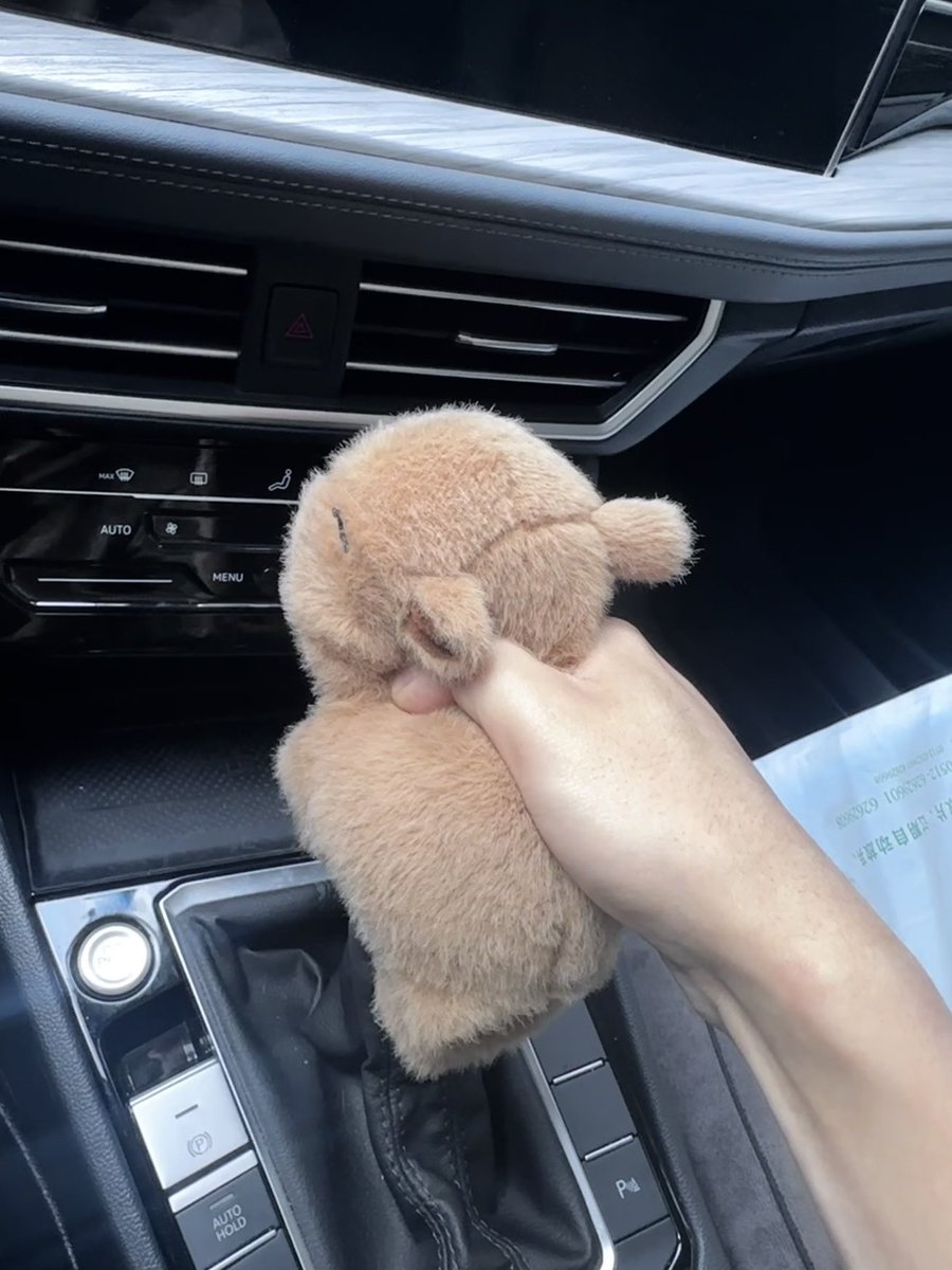 Chai332127's tweet photo. 就喜欢这样掐着你的脖子 https://t.co/AYgyVymYWE