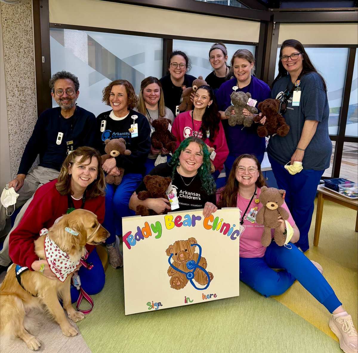archildrens's tweet photo. In celebration of #ChildLifeMonth, our Child Life and Education team hosted a Teddy Bear Clinic, giving patients the chance to step into the role of doctor or nurse for their fluffy friends! 🧸🩺 https://t.co/MCCxSHXmLC
